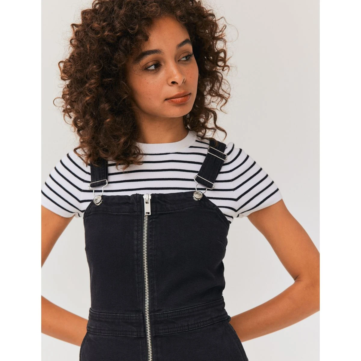 Robe Chasuble En Jean 7 Robe Chasuble En Jean – Image 7