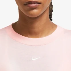 Nike Robe T-shirt Sportswear Essential 5 Nike Robe T-shirt Sportswear Essential -Velousia Soldes Boutique 1a0cb65f24530ef3aa9936dd3265ee41