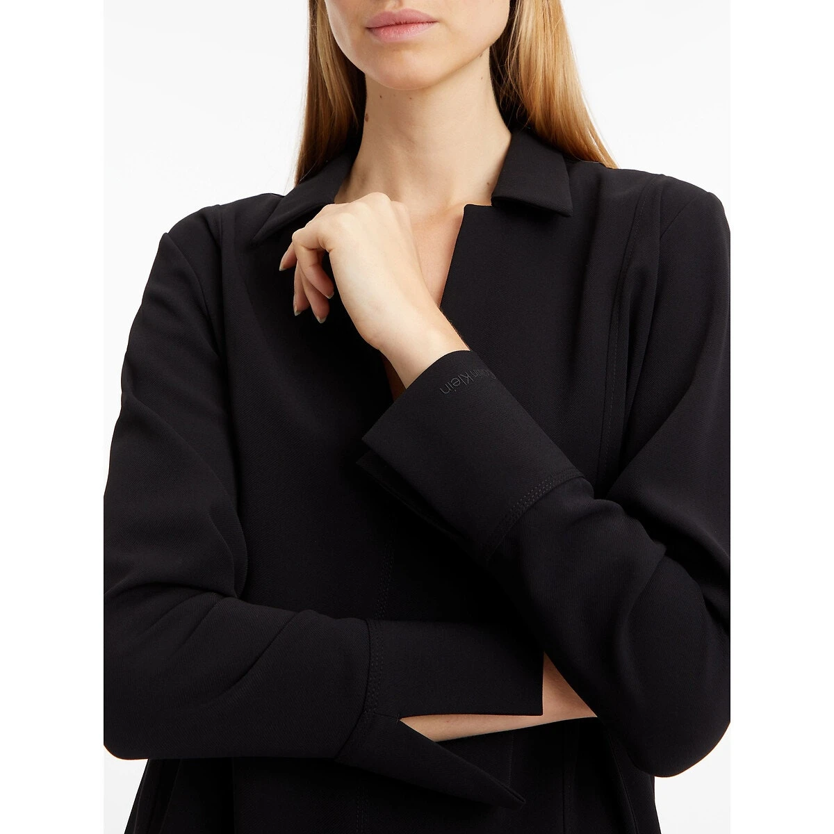 Calvin Klein Robe Droite, Courte, Manches Longues 2 Calvin Klein Robe Droite, Courte, Manches Longues – Image 2