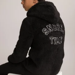 Robe De Chambre à Capuche En Maille Douce 15 Robe De Chambre à Capuche En Maille Douce -Velousia Soldes Boutique 2f8fe4d6ae9eefcfe0033d9134edd57b