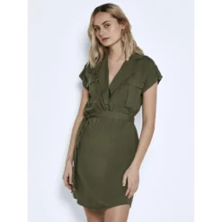 Noisy May Robe Chemise à Nouer 31 Noisy May Robe Chemise à Nouer -Velousia Soldes Boutique 396cedd041a1c5c6de79bdcf495d888e