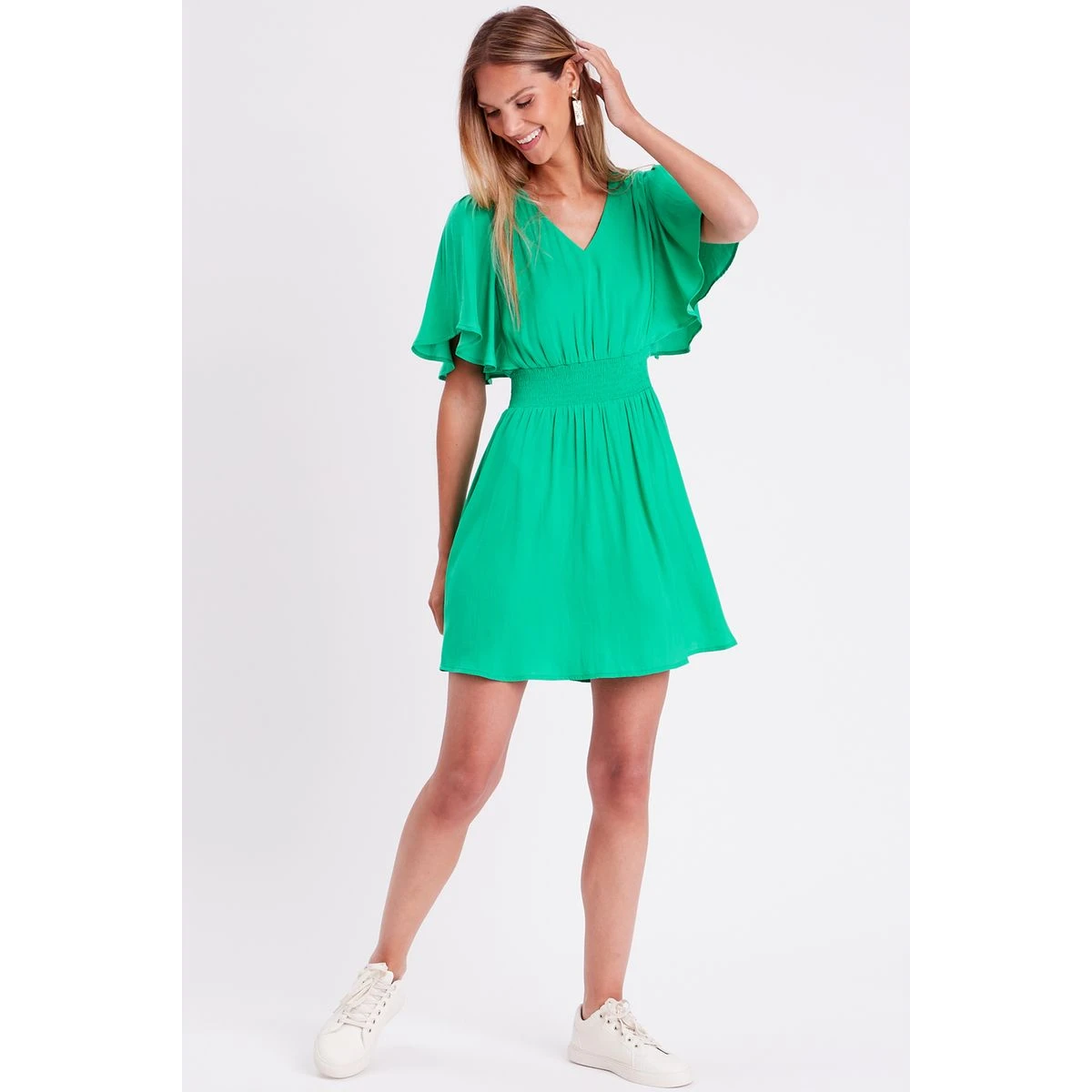 Robe Cintrée Smockée Satin 5 Robe Cintrée Smockée Satin – Image 5