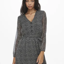 ONLY Robe Courte Fleurie, Col V 39 ONLY Robe Courte Fleurie, Col V -Velousia Soldes Boutique 4933a75a4fe6a8e5ae08f419798ccb35