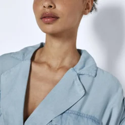 Noisy May Robe Chemise à Nouer 24 Noisy May Robe Chemise à Nouer -Velousia Soldes Boutique 6d7190fbe917e870e891ebe0b8b1dca2