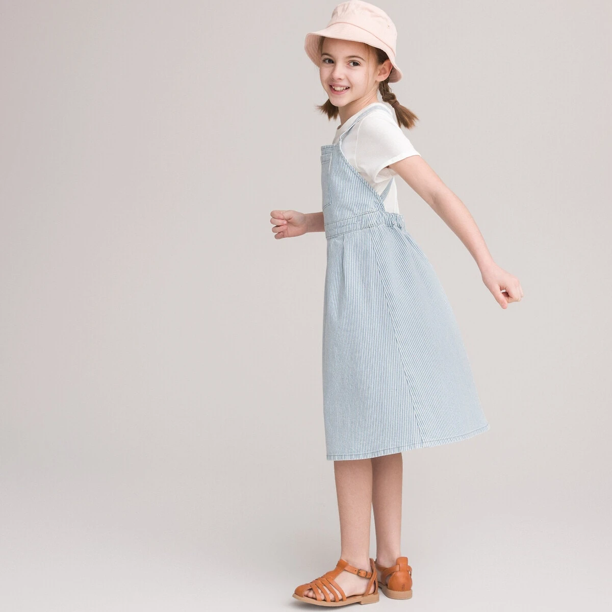 Robe Rayée à Bretelles 2 Robe Rayée à Bretelles – Image 2