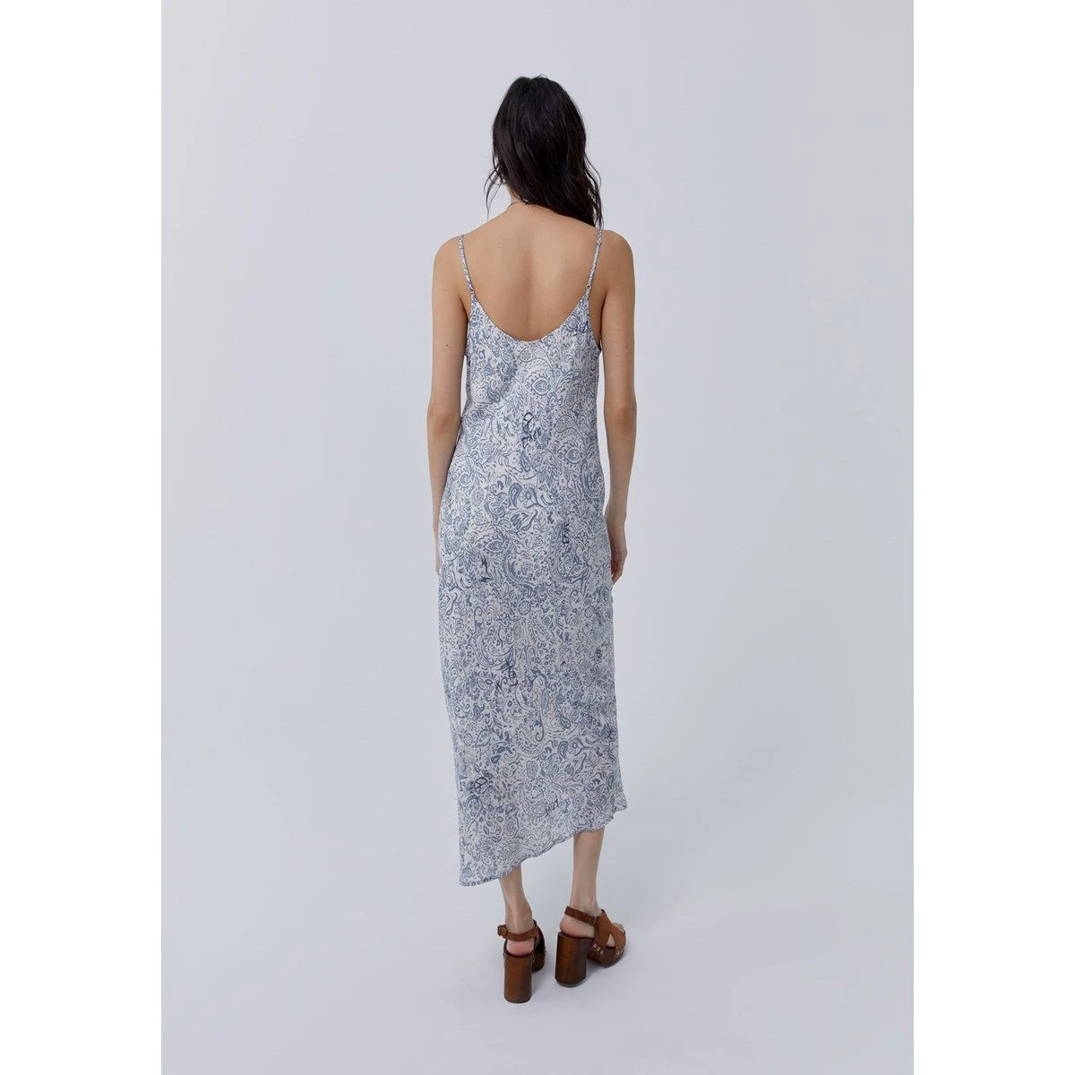 Ikks Robe Midi à Bretelles Imprimé Bandana 5 Ikks Robe Midi à Bretelles Imprimé Bandana – Image 5