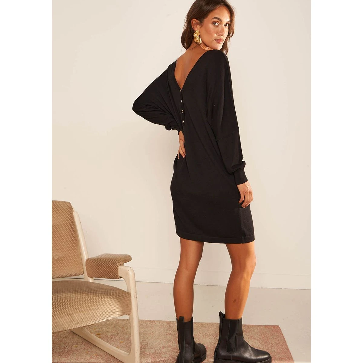 Robe Courte Col V 2 Robe Courte Col V – Image 2