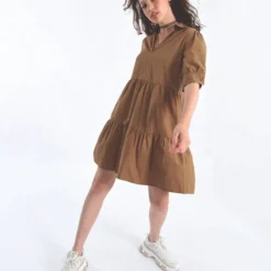 Robe évasée, Col Chemise, Manches Courtes -Velousia Soldes Boutique 85c63fb5da03d83f1aeb4d94c0e2c6e3