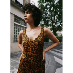 FRNCH Robe Longue à Motif Léopard NAHILA -Velousia Soldes Boutique 8a332712dbd1464a328b104668a6fe1c