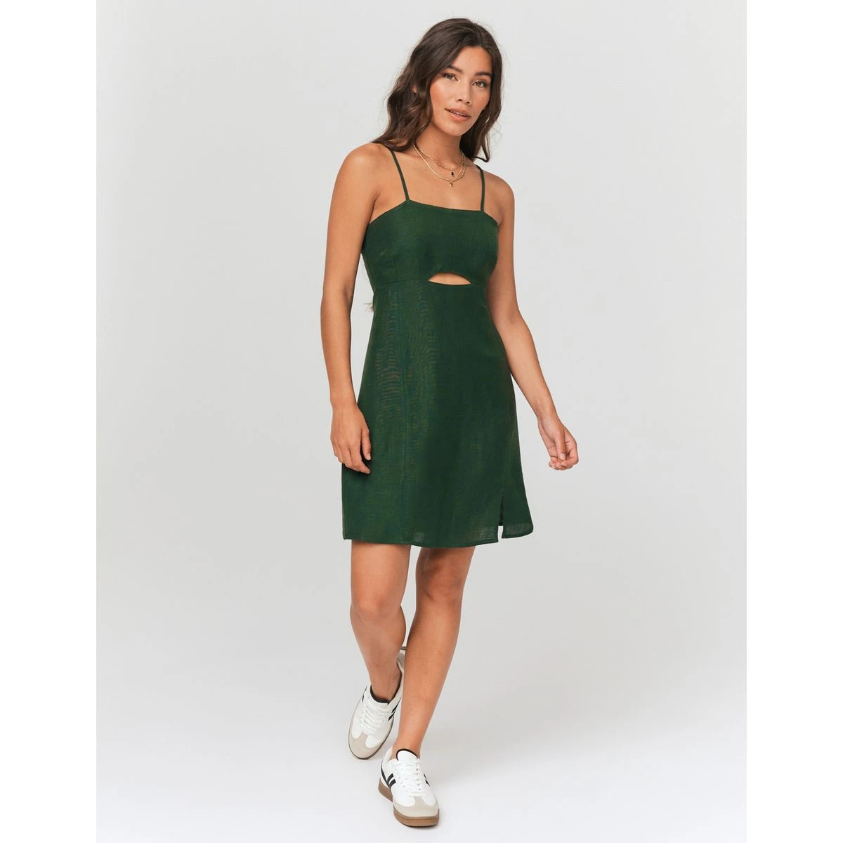 Robe Courte En Lin Cut Out Poitrine 2 Robe Courte En Lin Cut Out Poitrine – Image 2