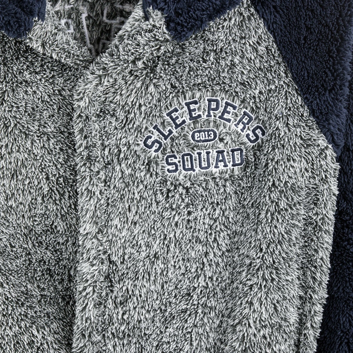 Robe De Chambre à Capuche En Maille Douce 5 Robe De Chambre à Capuche En Maille Douce – Image 5