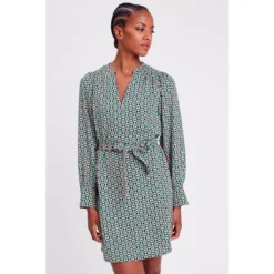 Robe Droite Ceinturée