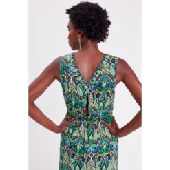 Robe Longue évasée Col En V -Velousia Soldes Boutique 966f3916bb566bf2e83da1745ef2c841