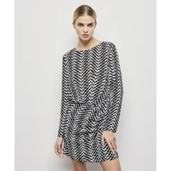 THE KOOPLES Robe Patineuse Brodé, Courte, Manches Longues -Velousia Soldes Boutique a63a35fa0ae7b2ff5453a9110940a591 2