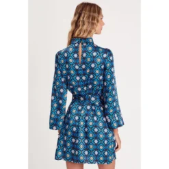 Robe Trapèze Satin Ceinturée -Velousia Soldes Boutique af24fcc18a052edefefa094b78d172f7