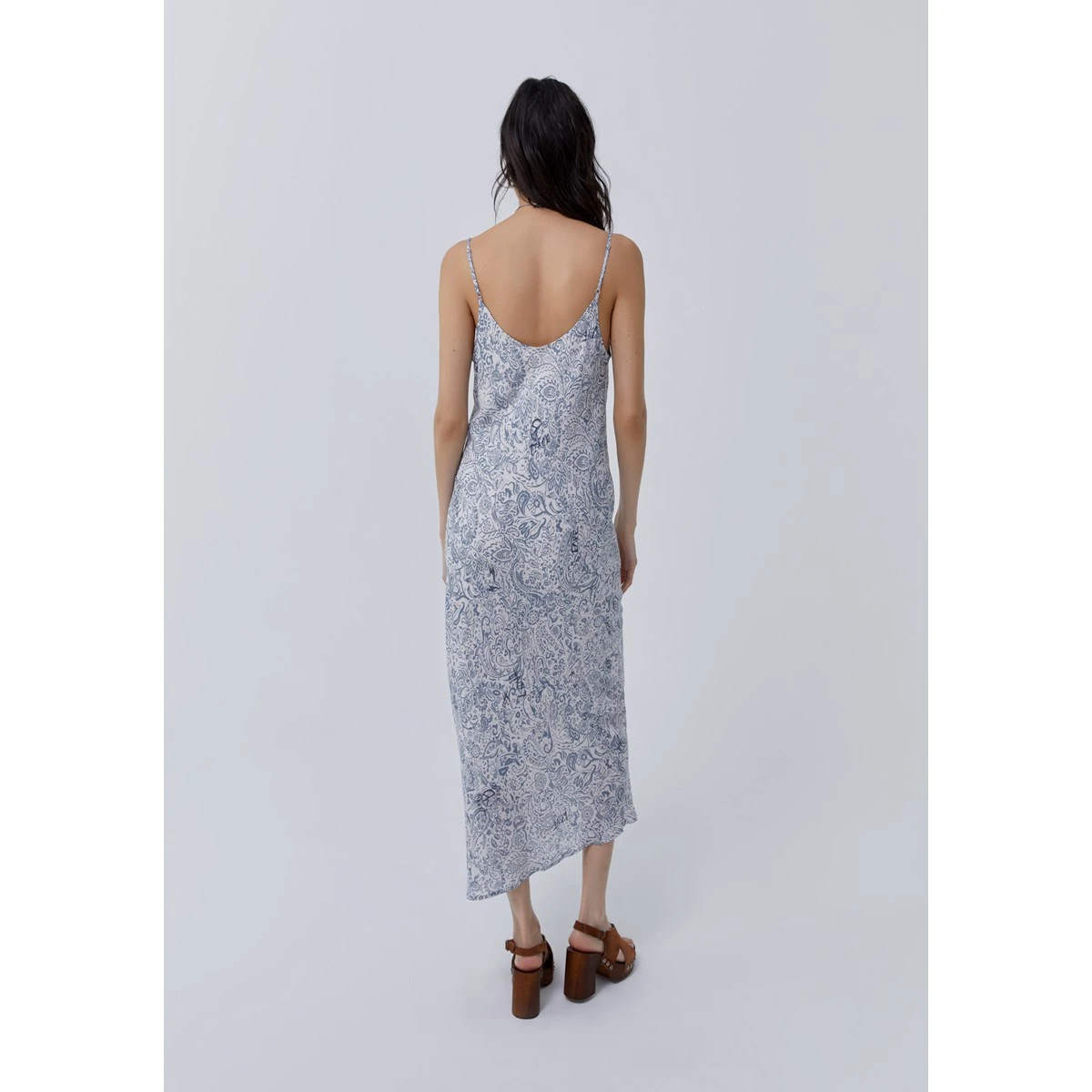 Ikks Robe Midi à Bretelles Imprimé Bandana 6 Ikks Robe Midi à Bretelles Imprimé Bandana – Image 6