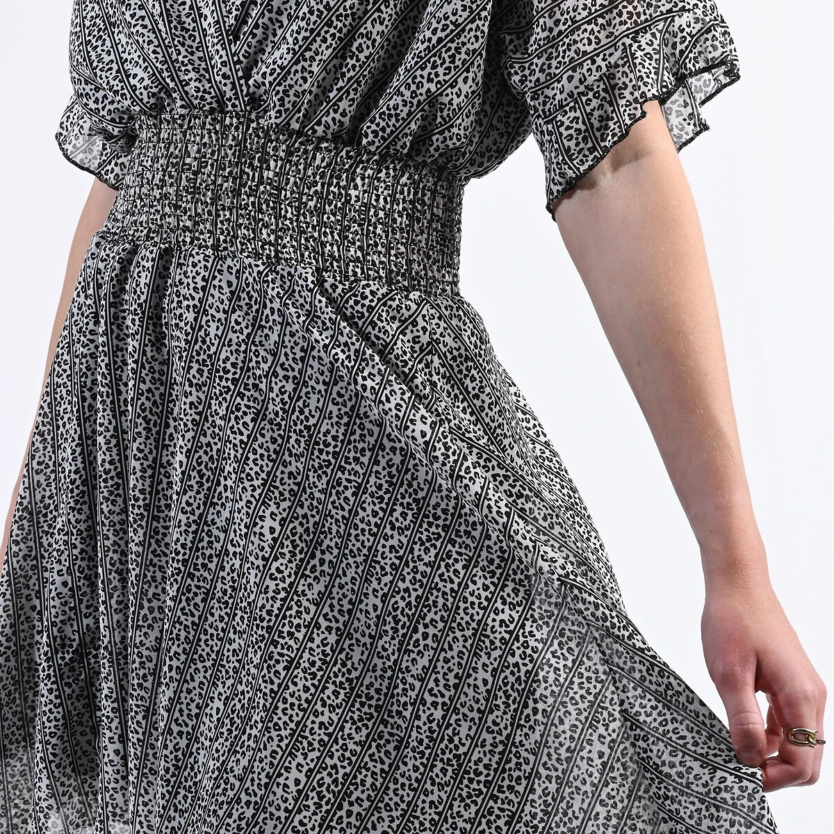 Robe Courte Effet Cache-cœur 2 Robe Courte Effet Cache-cœur – Image 2