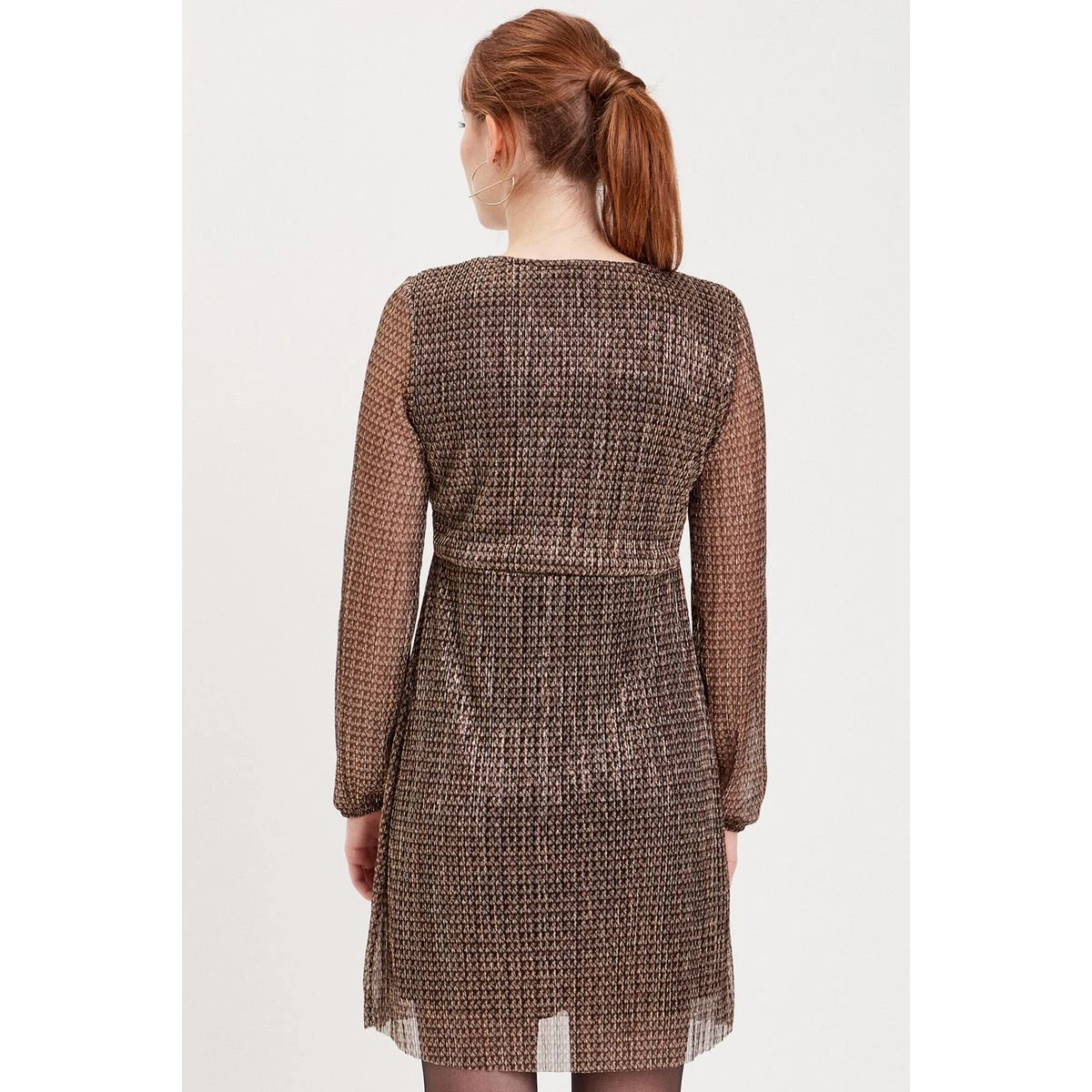 Robe Droite Plissée 3 Robe Droite Plissée – Image 3