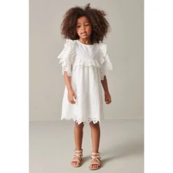 Next Robe Volantbrodé Avec Maches Courtes -Velousia Soldes Boutique d067b44dc0afd93c2972b2e4526cc10b