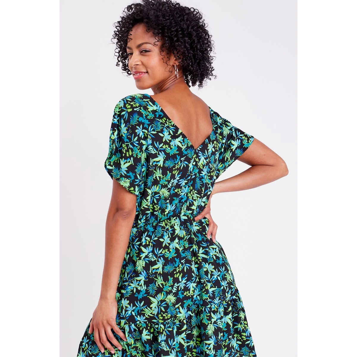 Robe Cintrée Manches Courtes 1 Robe Cintrée Manches Courtes