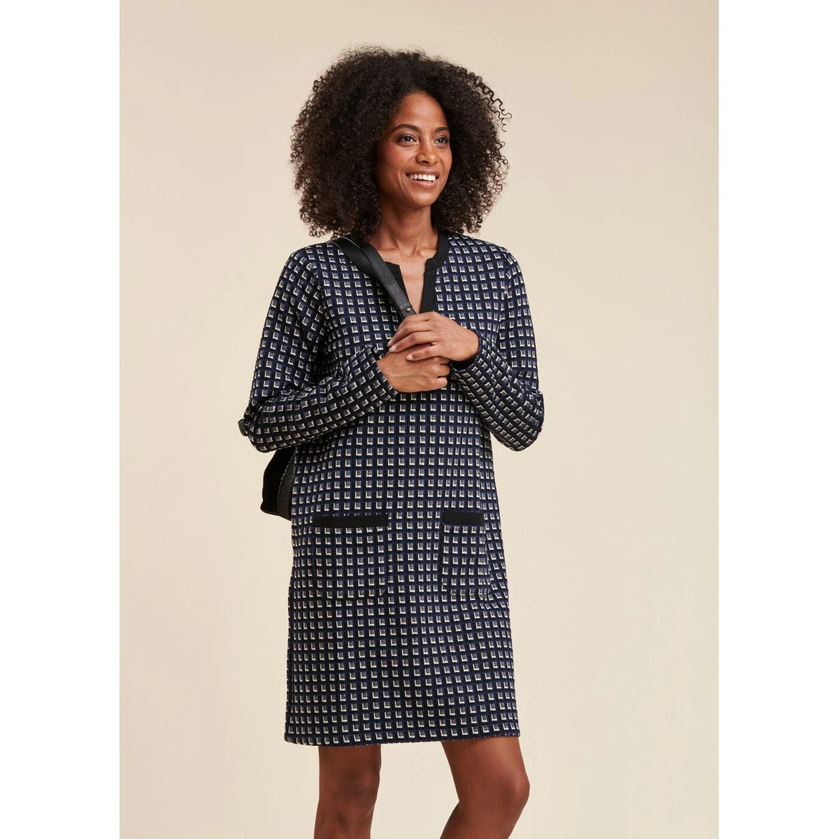 Robe Jersey Motifs Géométriques 5 Robe Jersey Motifs Géométriques – Image 5