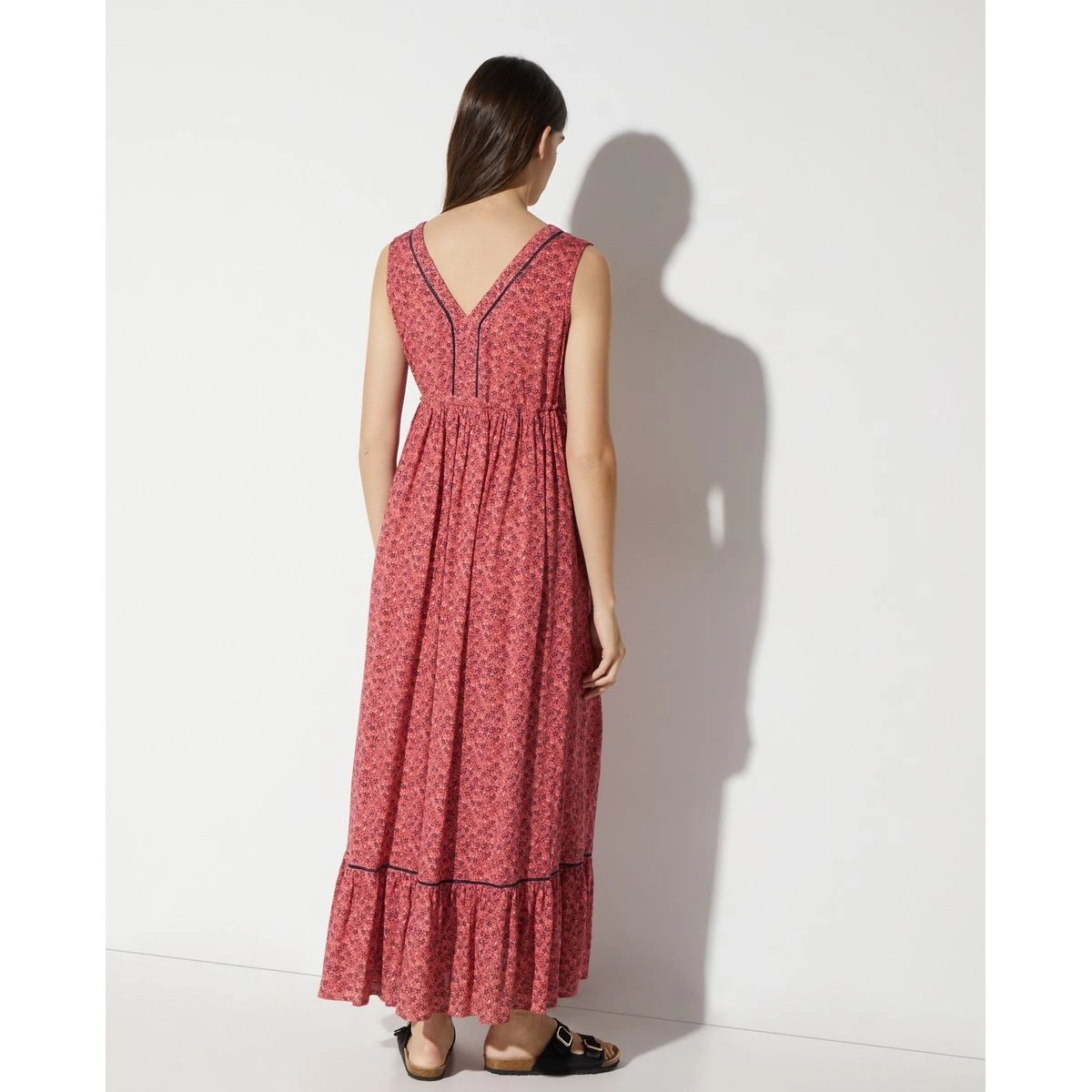 Robe Longue Sans Manches Avec Jupe Panneau 17 Robe Longue Sans Manches Avec Jupe Panneau – Image 17