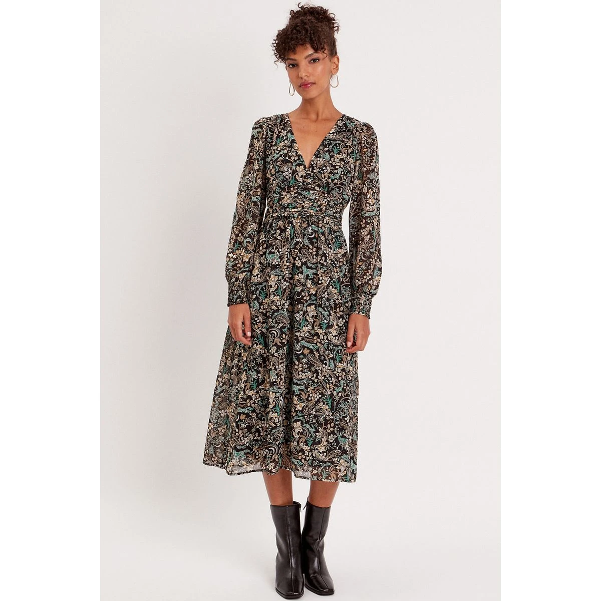 Robe Midi évasée Col En V 2 Robe Midi évasée Col En V – Image 2