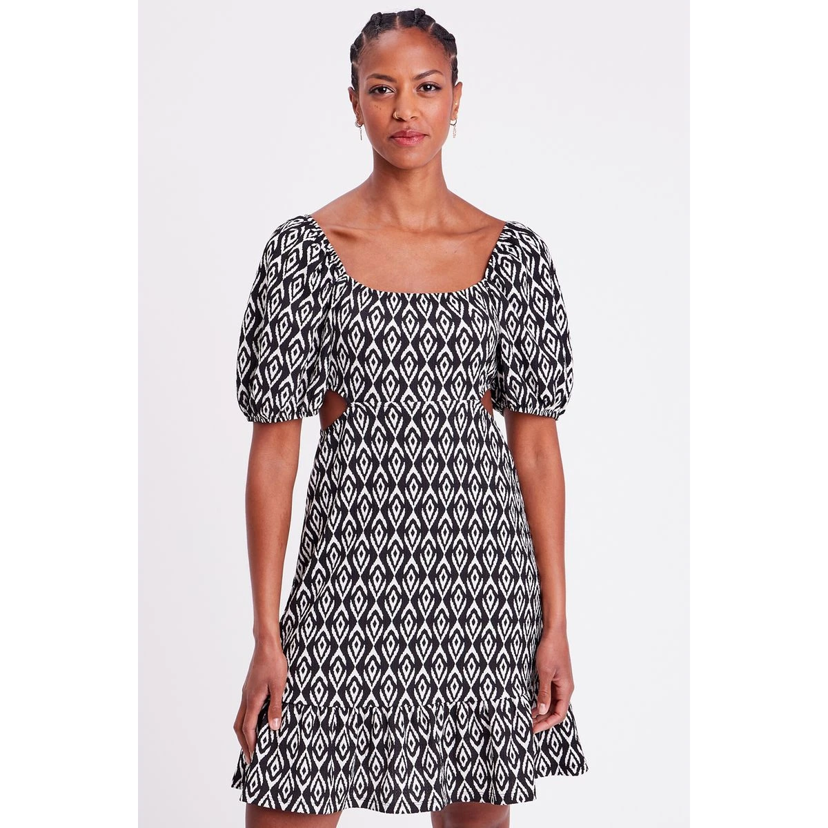 Robe évasée Avec Ouvertures 2 Robe évasée Avec Ouvertures – Image 2