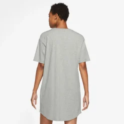 Nike Robe Sportswear Essential Manches Courtes 4 Nike Robe Sportswear Essential Manches Courtes -Velousia Soldes Boutique f23df75a4f7c0164b8a74251cc1b2c9b