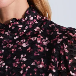 Ikks Robe Imprimé Cherry Rock Dévoré 18 Ikks Robe Imprimé Cherry Rock Dévoré -Velousia Soldes Boutique f8ef80b0dbe5a239290259a1aa901dfe scaled