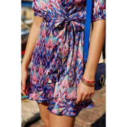 LA PETITE ETOILE Robe Courte Evasée Imprimé Graphique IONE -Velousia Soldes Boutique fffdfae3b7ec667bb2e7cf8f8c4df498